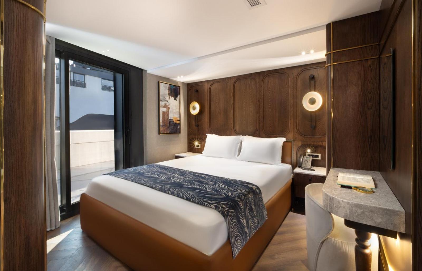 Bentley Hotel Old City-Special Class Istanbul Exterior photo A bedroom at the hotel